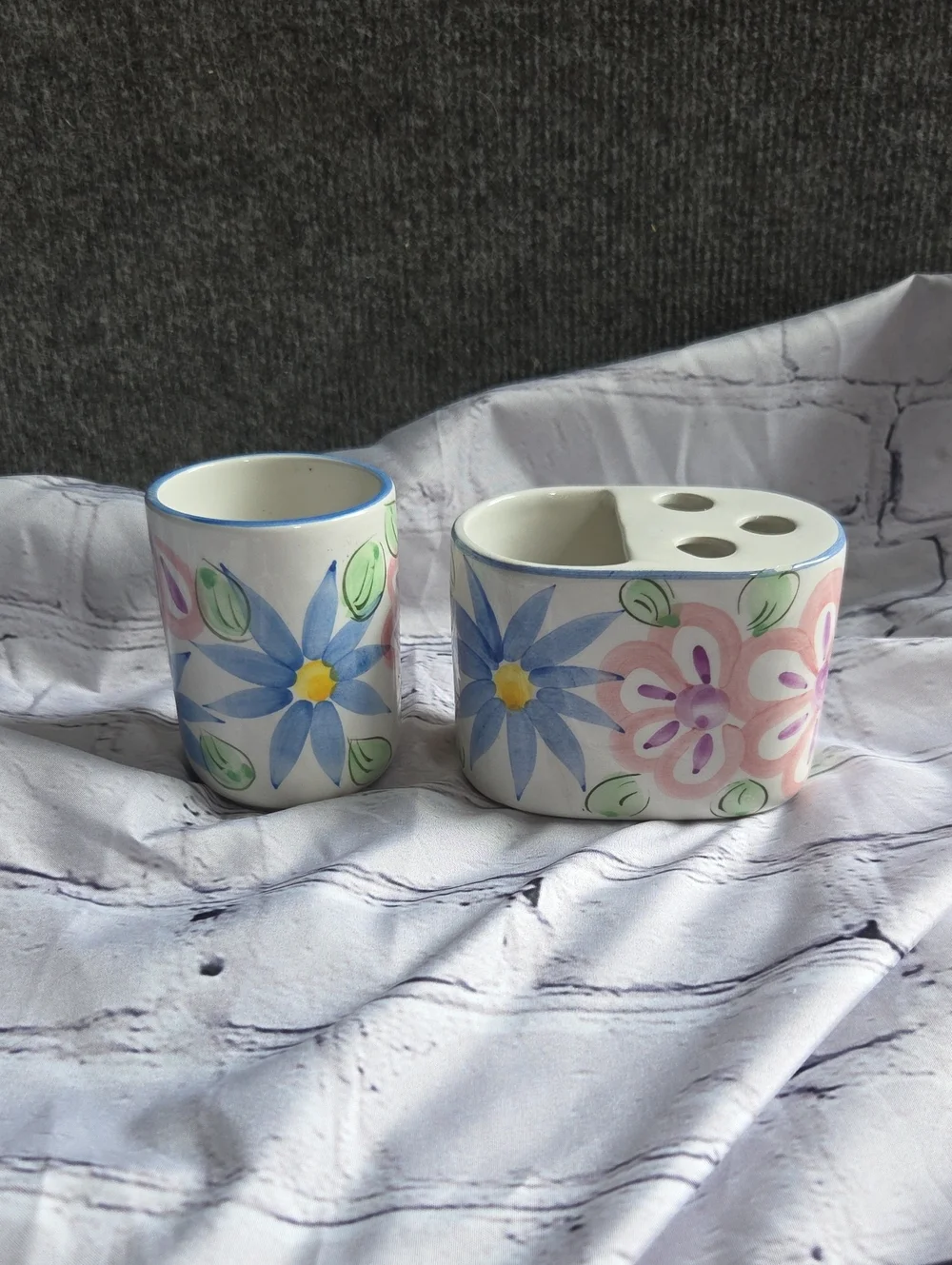 Vintage Floral Ceramic Bathroom Set - Toothbrush Holder And Cup